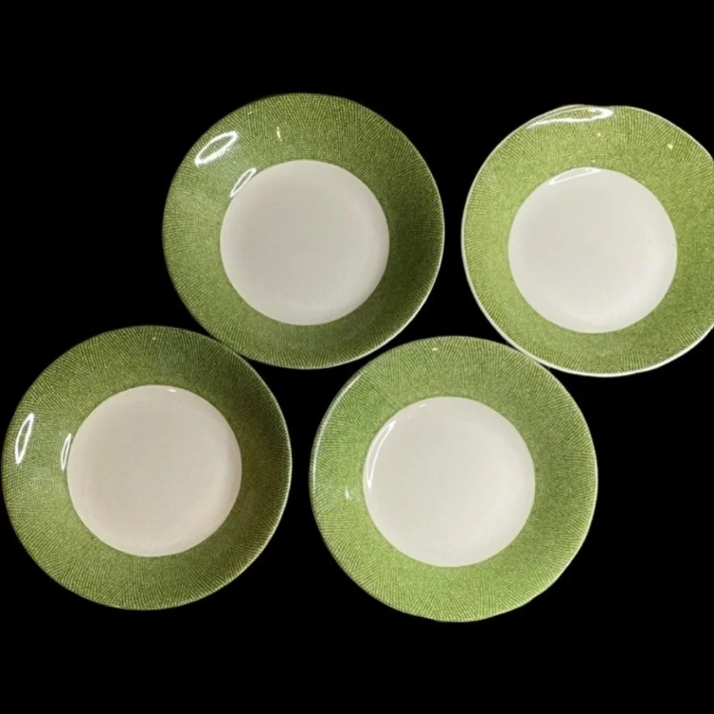 Pier 1 Green & White Shallow Bowl Set of 4.England Angleterre. Textured Bands